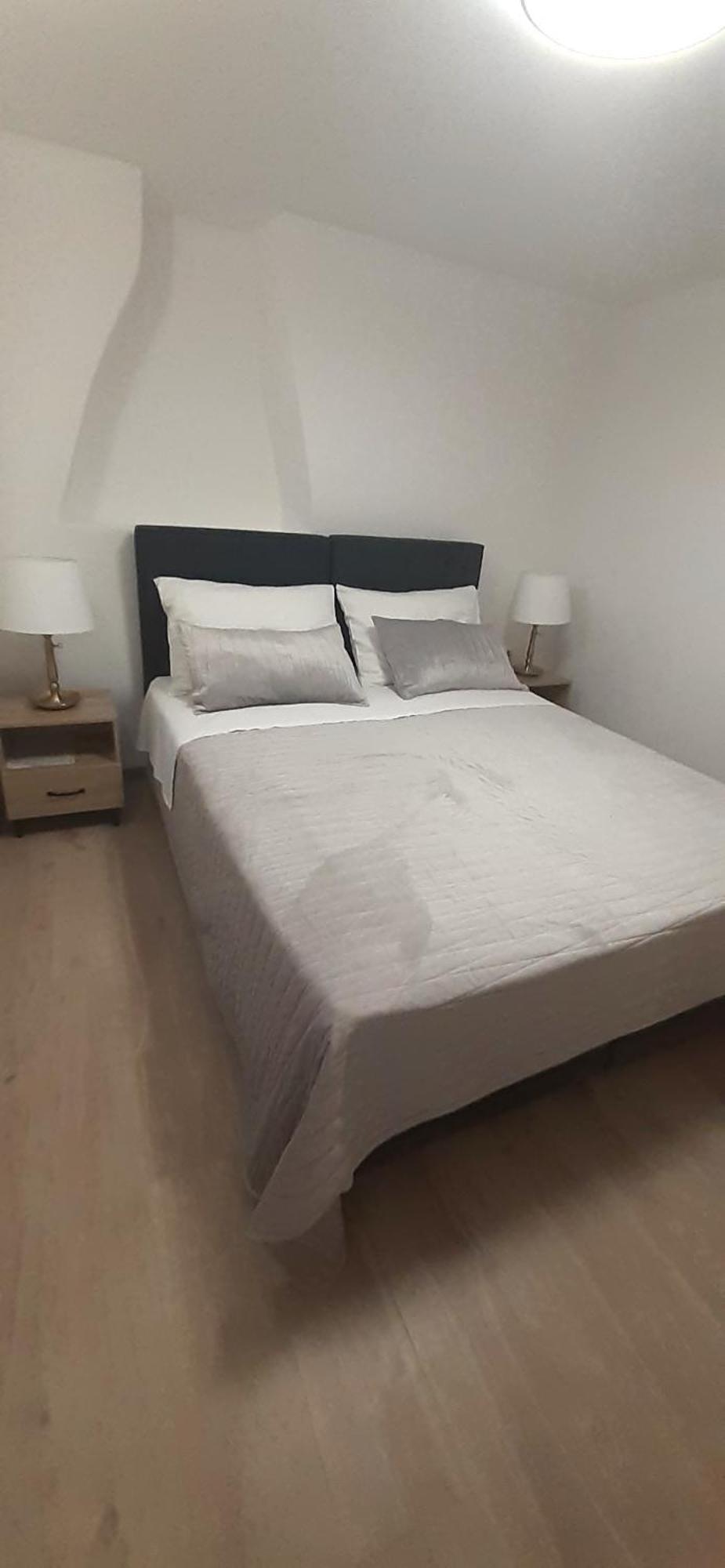 Old Town Lux Apartment Baska  Exterior photo